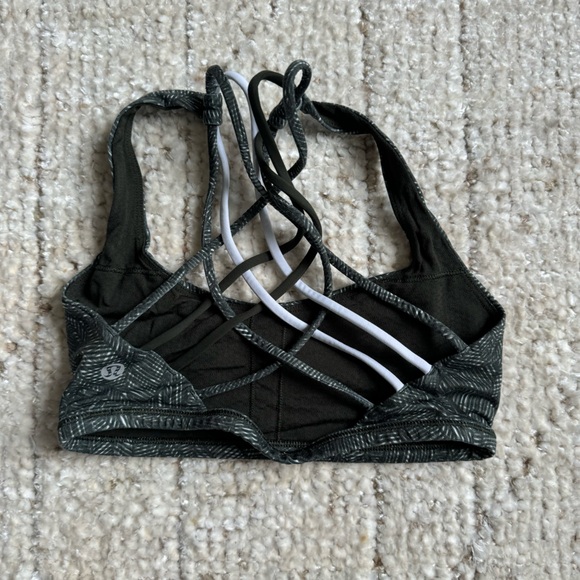 Lululemon sports bra sizer 2 - Picture 2 of 3